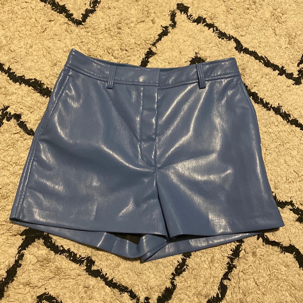 Babaton Agency 3" Short (Never worn)